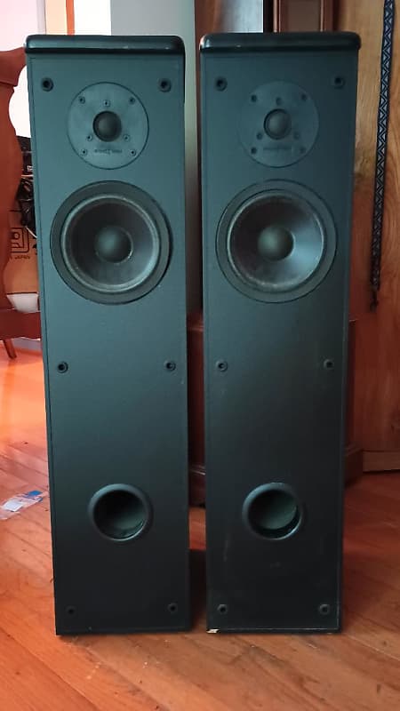 Phase Technology 5t speakers in excellent condition - 2000&#039;s  			
