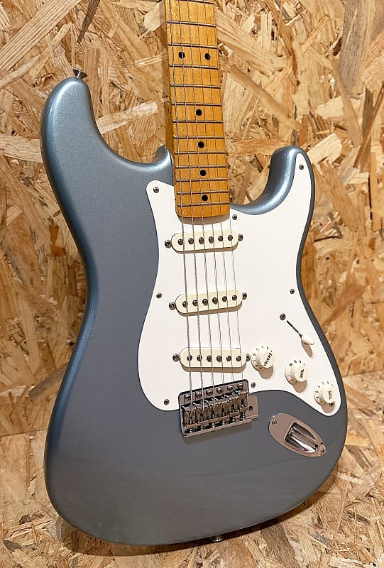 Fender American Vintage '57 Stratocaster Electric Guitar