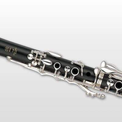 Yamaha YCL-450N Series Intermediate Wood Bb Clarinet with Nickel-plated Keys image 2