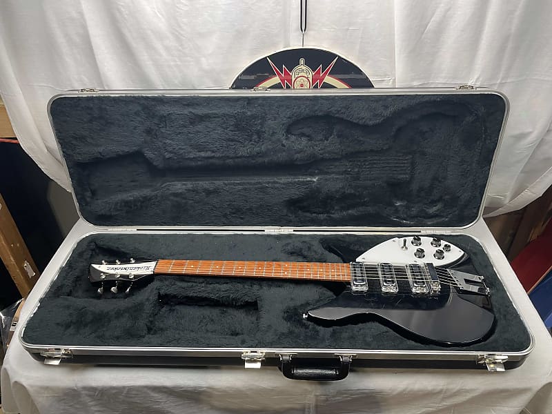 Rickenbacker 350V63 JG 350 v63 Guitar with Case 2009 Jetglo Black image 1