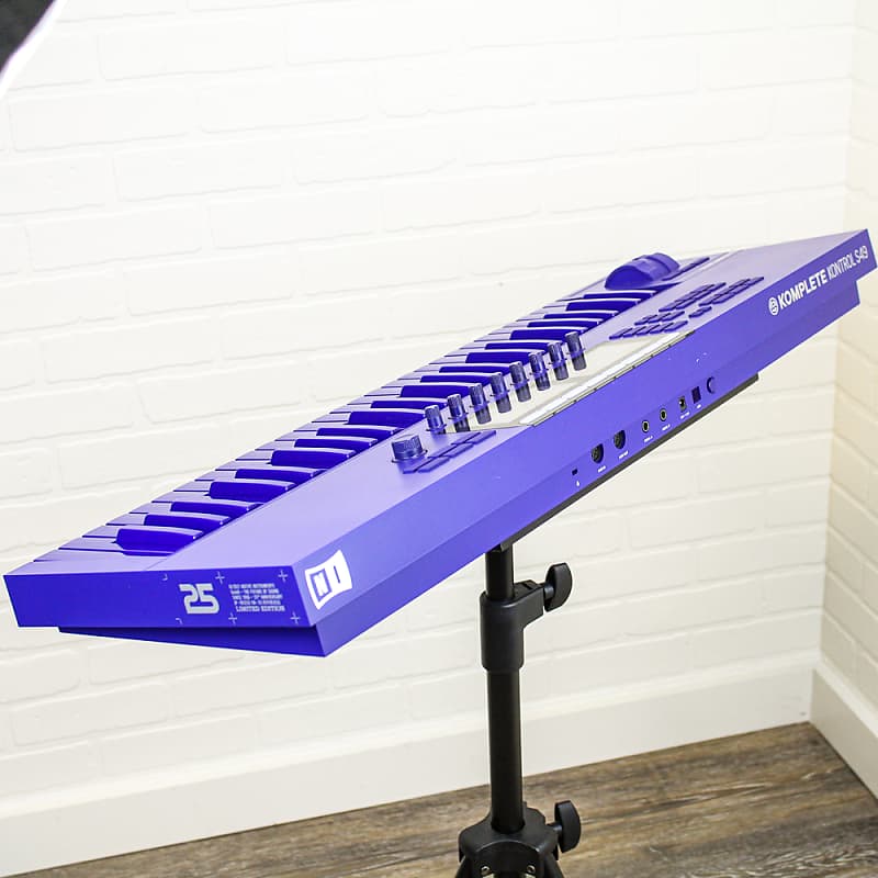 [新品-開封のみ] NI 25周年- Komplete Kontrol S49 NI Komplete Kontrol S49