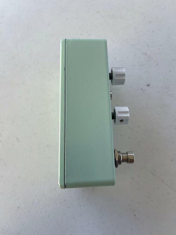 Montreal Assembly Your And You're Fuzz Distortion MTL.ASM Montreal Assembly Your And You're Fuzz Distortion MTL.ASM