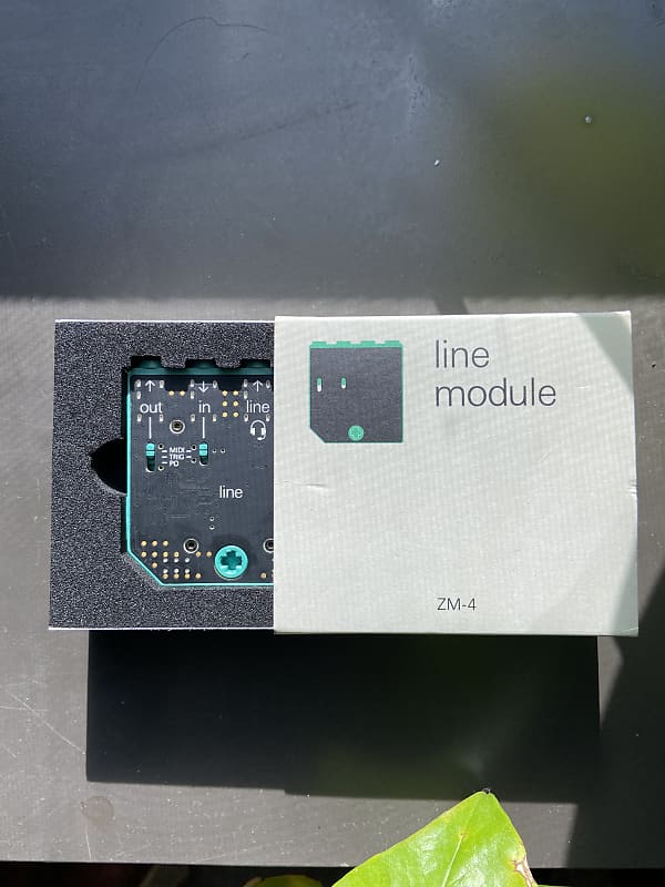 Teenage Engineering ZM-4 MIDI／LINEモジュール