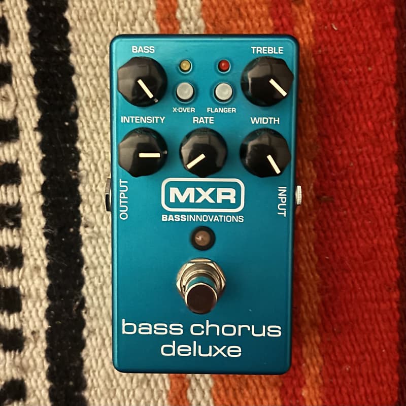 MXR M83 Bass Chorus Deluxe