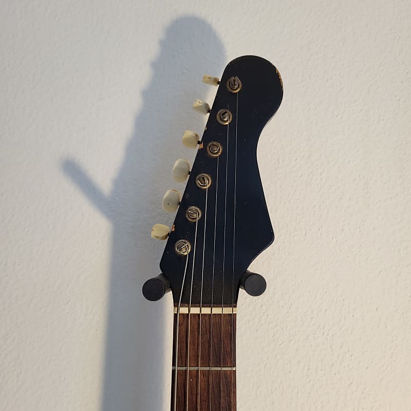 Hofner 173 | Reverb Canada