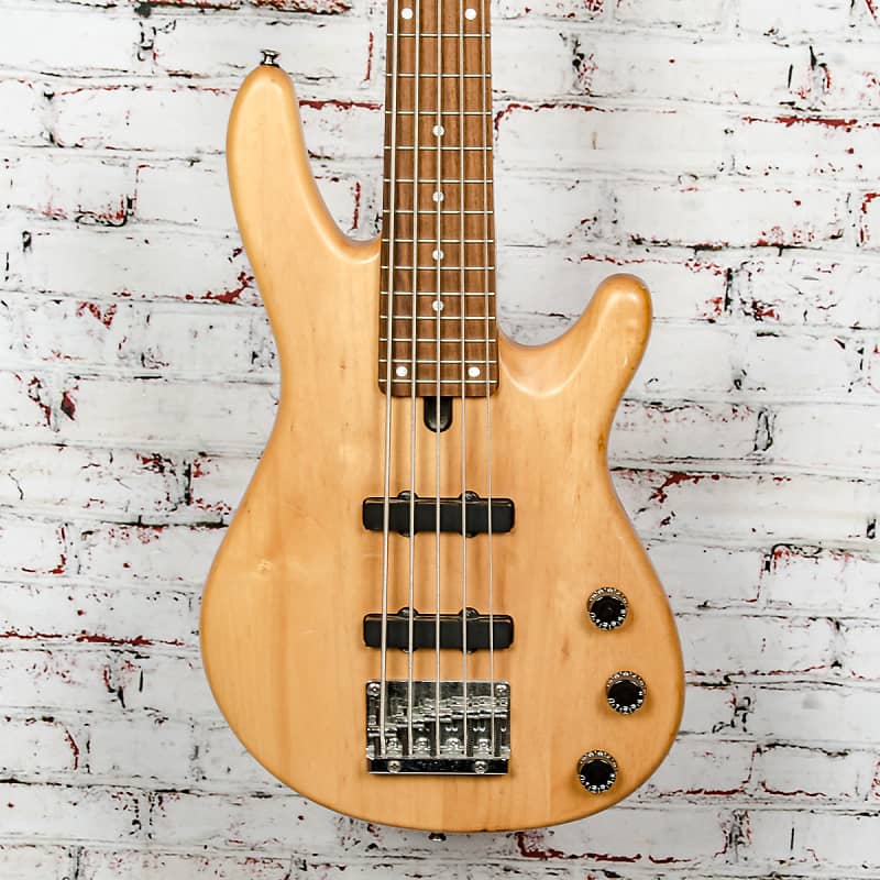 Yamaha BB405 Solid Body Electric 5 String Electric Bass, Reverb