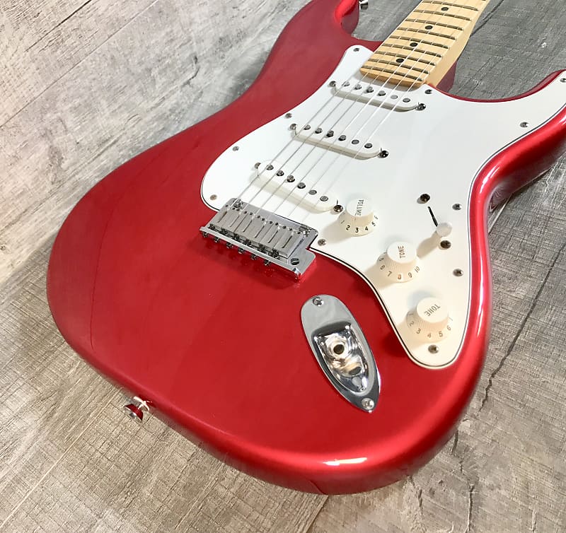 Fender American Standard Stratocaster 2005 Candy Apple Red Fender American Standard Stratocaster 2005 Candy Apple Red