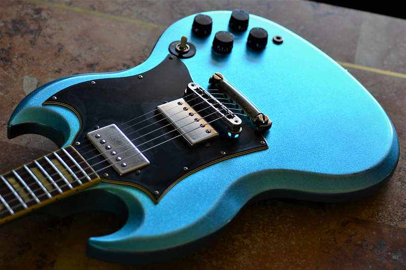 Gibson SG Standard Relic- Custom Aged Pelham Blue Sparkle Gibson SG Standard Relic- Custom Aged Pelham Blue Sparkle