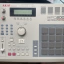 Akai MPC2000 MIDI Production Center Full Ram