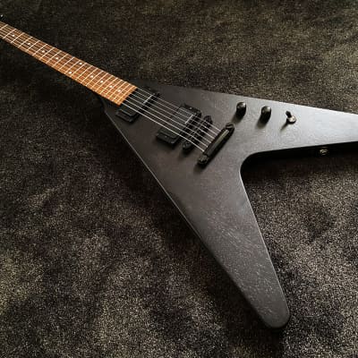 ESP Edwards E-FV-125D Flying V Satin Cloudy Black - 2021