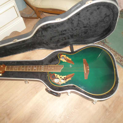 Ovation Celebrity Deluxe CS257（中古/送料無料）【楽器検索