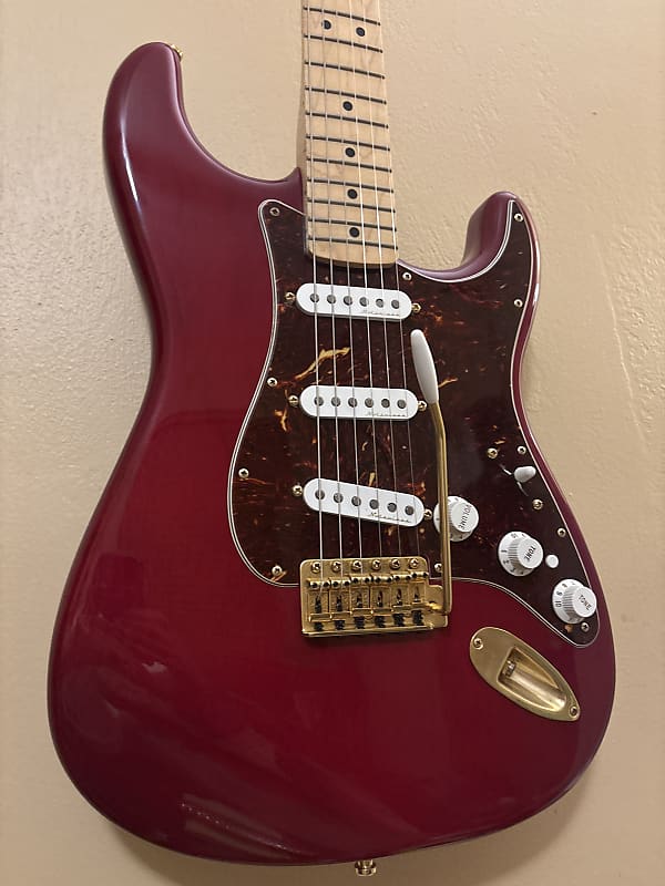 ギター Fender Mexico Deluxe Player Stratocaster Fender Deluxe