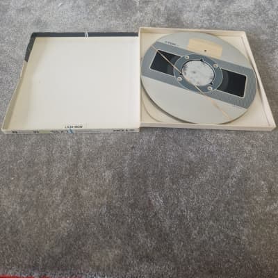 maxell XLI  35-90B 録音用テープ 22本まとめ売り maxell 【ゆうパケット対応】【新品訳あり(箱きず・やぶれ