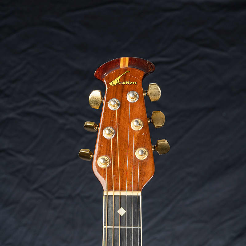 Ovation 1627 Glen Campbell Signature 1982 Ovation 1627 Glen Campbell Signature 1982