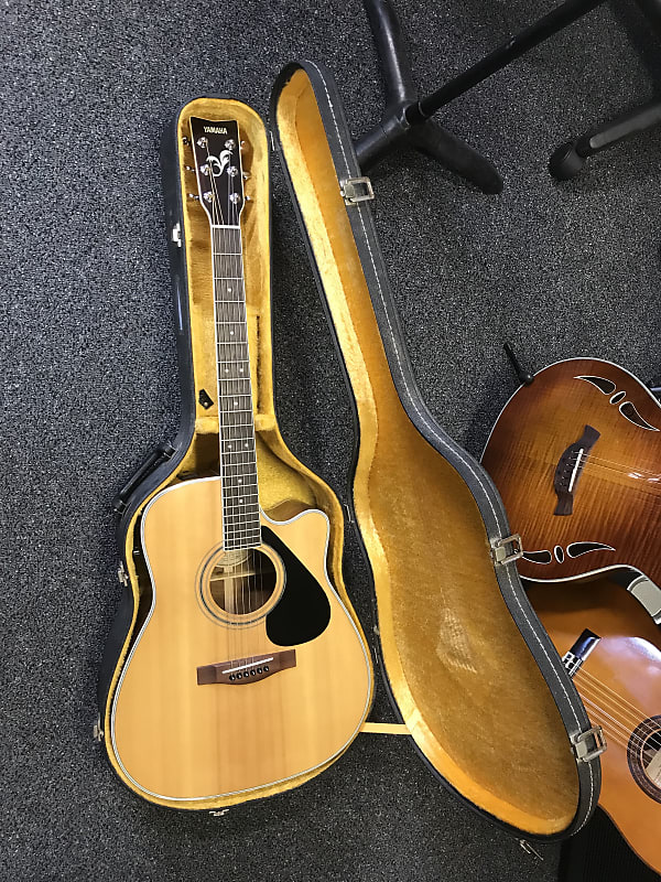 Yamaha FG-441 CE acoustic electric cutaway guitar made in Taiwan 1995  excellent with hard case