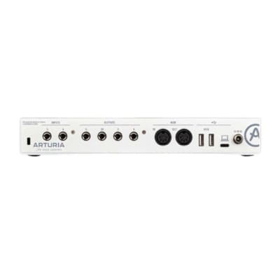 Arturia MiniFuse 4 Portable Audio/MIDI USB Recording Interface with Type-C Connectivity for Music Production (4 Inputs/Outputs, White) image 3