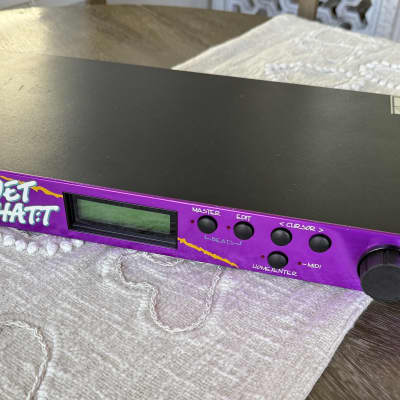 E-MU Systems Planet Phatt Rackmount 32-Voice Synthesizer 1997 - Pink