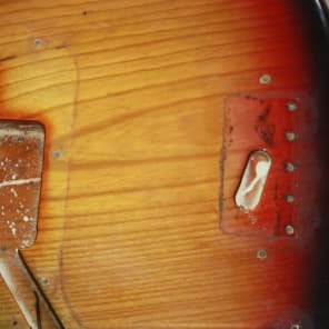 1974 1975 1976 Fender Precision Bass body sunburst lefty left-handed left hand image 2