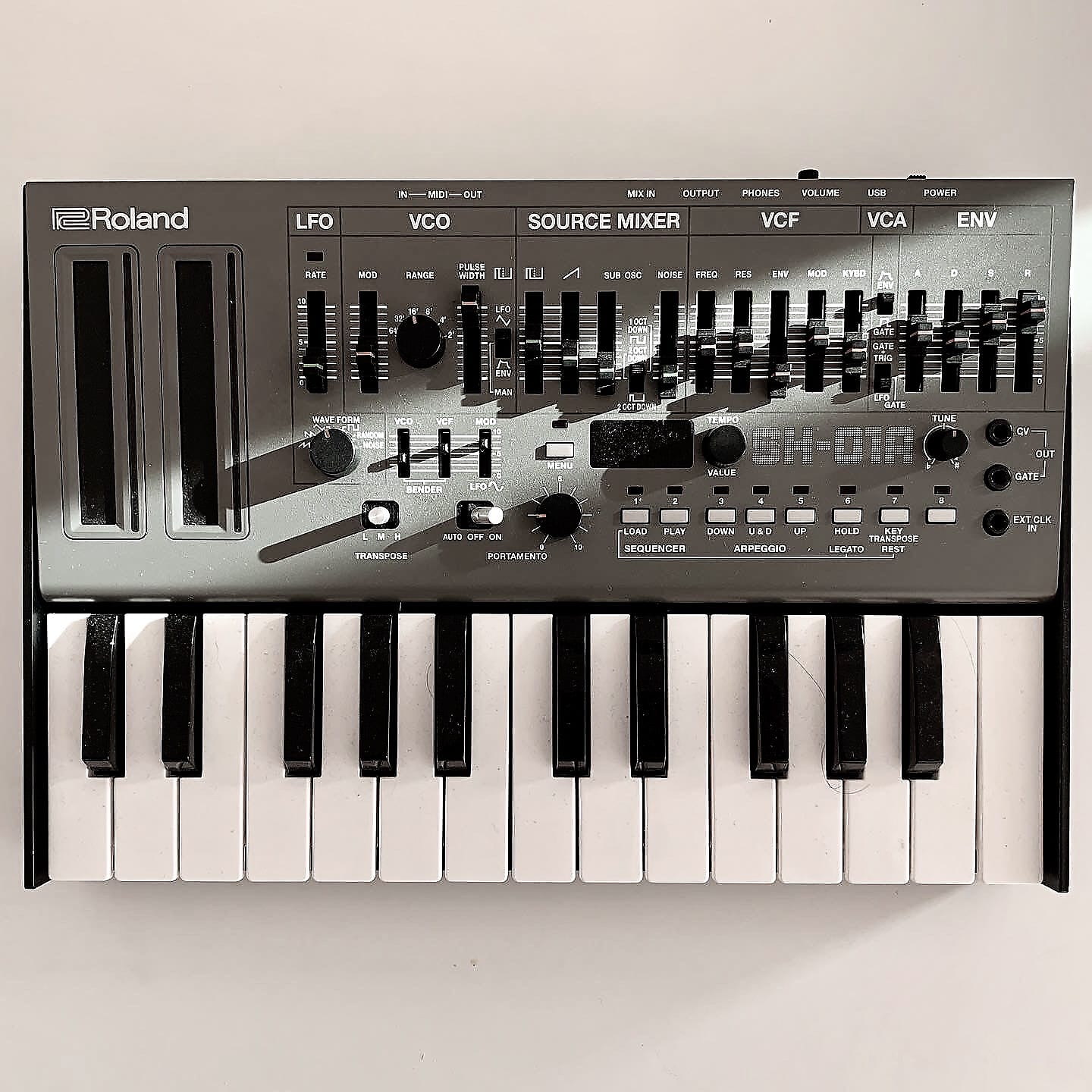 Roland SH-01A Boutique Series Synthesizer Module with K-25m Keyboard |  Reverb