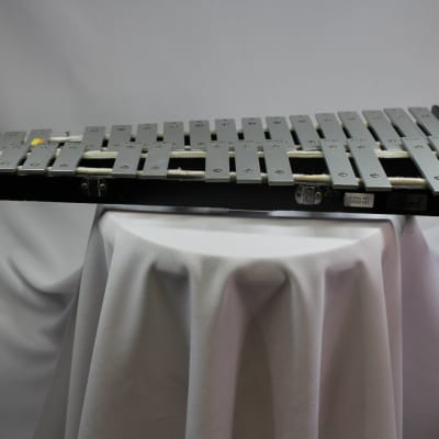 Pearl 30-Key Xylophone W/Case (Missing key, as-is) image 1