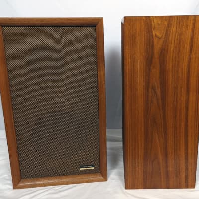 Vintage Realistic SOLO-3B - Pair of 2-way Speakers - 1974 image 6