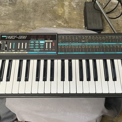 Korg Poly-800 1980s - Gray recently serviced