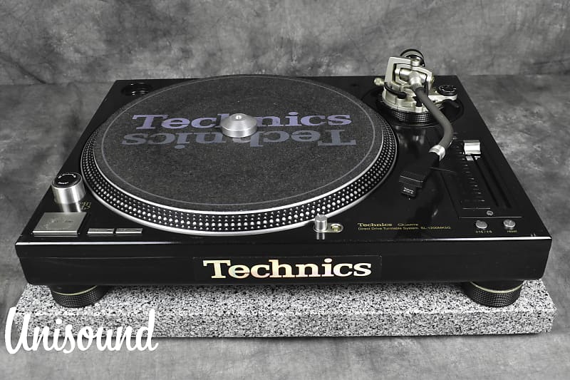 Technics SL-1200MK5G - Black in Very Good Condition | Reverb