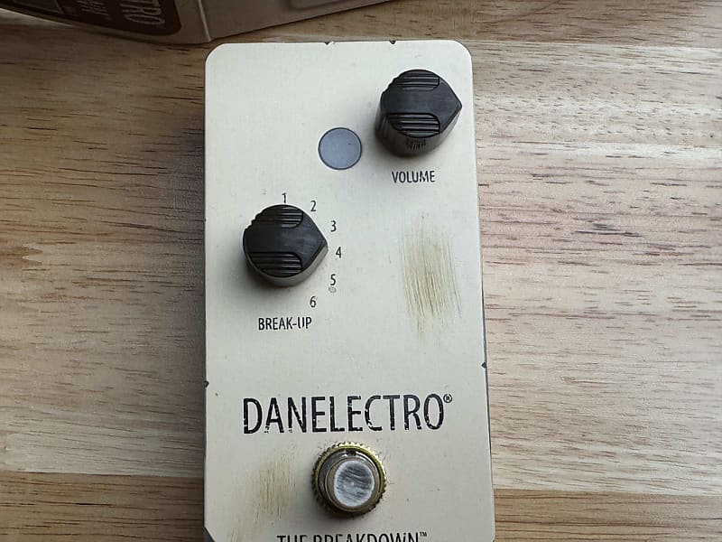 Danelectro The Breakdown