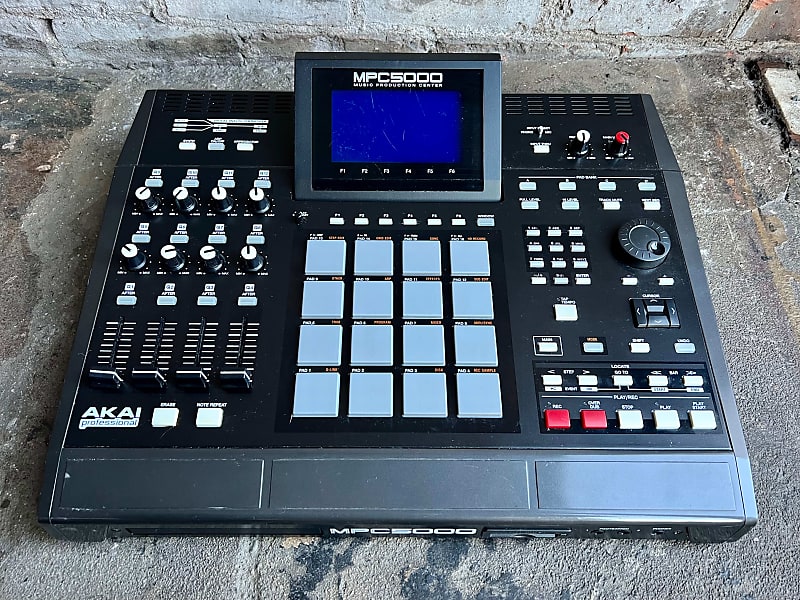 Akai MPC5000 Music Production Center | Reverb