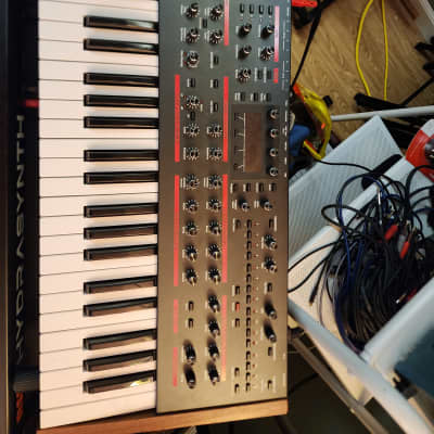 Dave Smith Instruments Pro 2 44-Key Monophonic / Paraphonic Synthesizer 2014 - 2018 - Black with Wood Sides