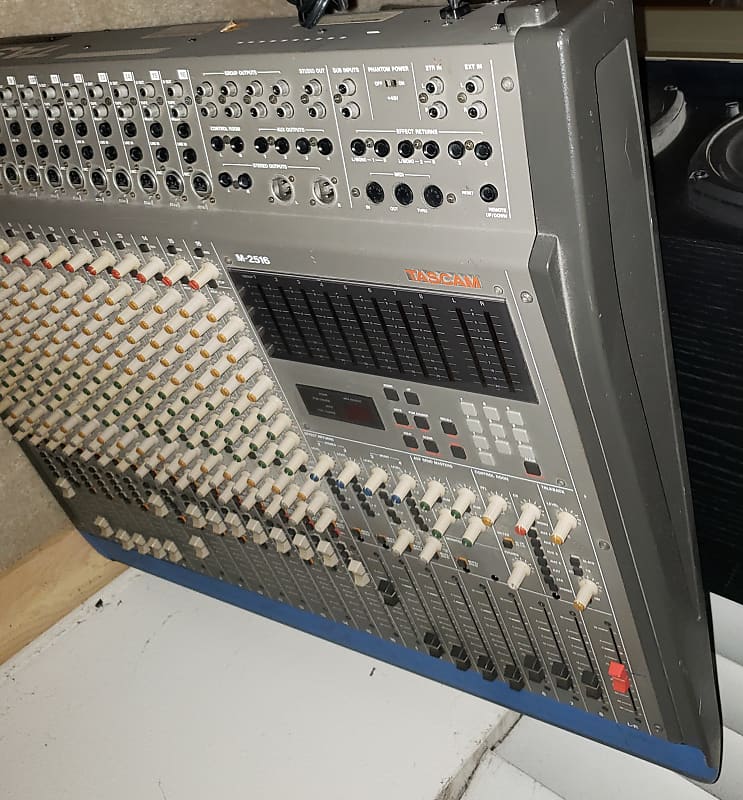 Tascam M-2516 Analog Mixing Board Excellent condition 1980's