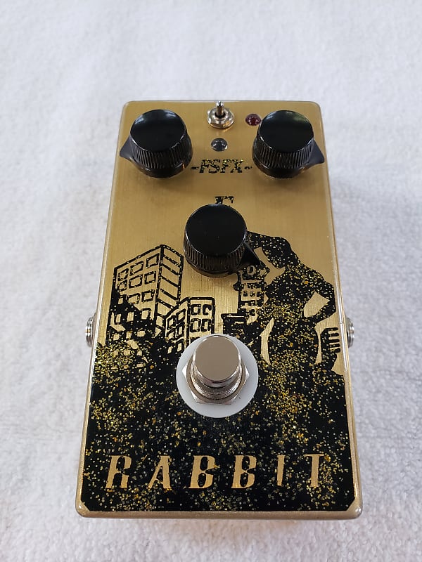 Freakshow Effects Brown Rabbit - Gold