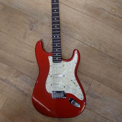 Fender Strat Plus Deluxe with Rosewood Fretboard 1991 Candy Apple Red image 2