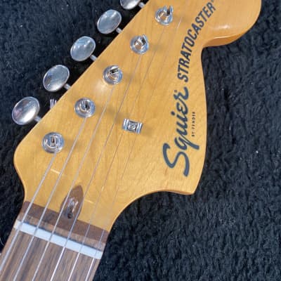Squier Classic Vibe 70s Stratocaster, Black #ICSH21039184   (7 lbs. 6.2 oz) image 4