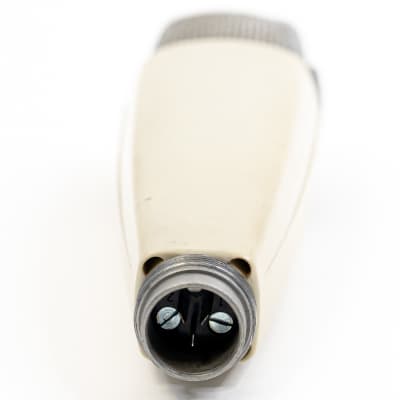 1960s Sennheiser MD 421-2 Cardioid Dynamic Microphone with Mic Clip image 8