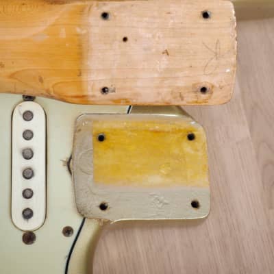 1963 Fender Stratocaster Vintage Pre-CBS Electric Guitar Shoreline Gold w/ Blonde Case, Hangtag image 20