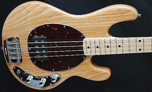 Ernie Ball Musicman Stingray 4 2 Band EQ Natural Reverb