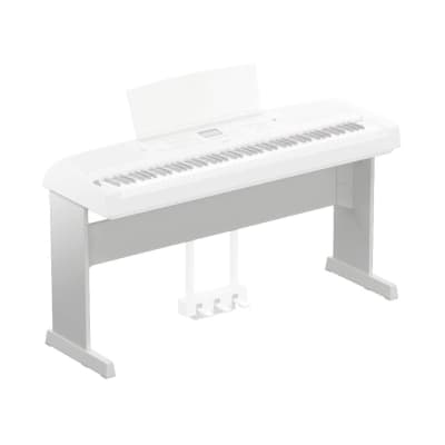 Yamaha L-300 Wood Keyboard Stand
