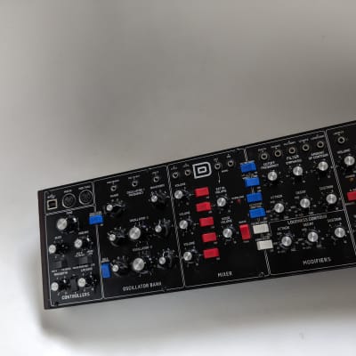 Behringer Model D Analog Synthesizer | Reverb