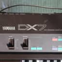 Yamaha DX7 Sintetizador.