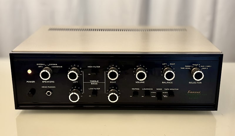 希少 SANSUI AU-555 アンプ Serviced Vintage Sansui AU-555 Amplifier | Phono | Black