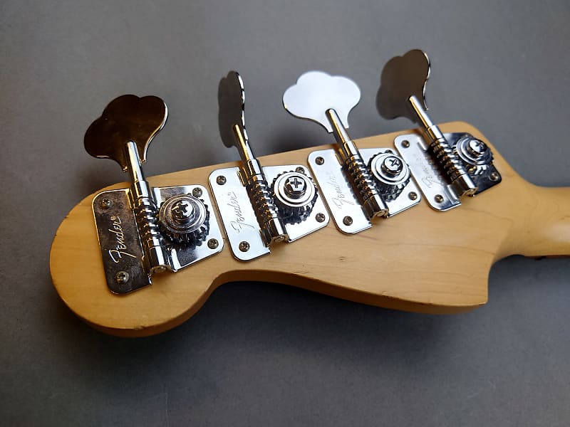 Fender Precision 1993-94 Japan | Reverb