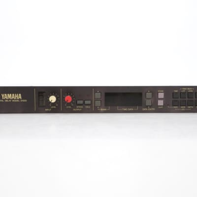 Yamaha D1500 Rackmount Digital Delay Effects Processor #45346 image 3