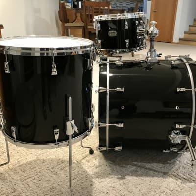 Yamaha Absolute Hybrid Maple 3 Pce Drum Pack Solid Black image 2