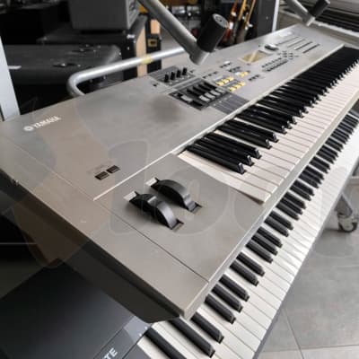 Yamaha MOTIF 7 workstation image 5