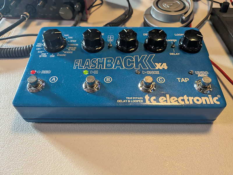 TC Electronic Flashback X4 Delay and Looper Pedal | Reverb