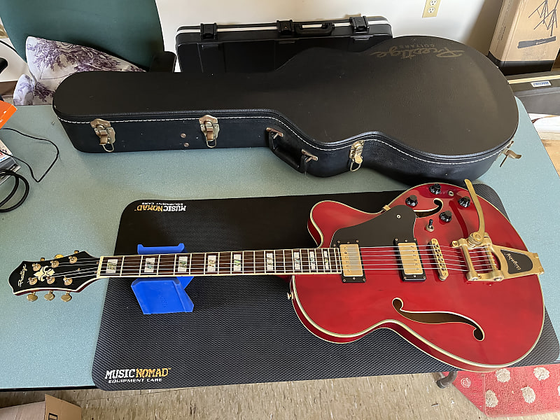 Prestige Musician Pro TR with Bigsby image 1