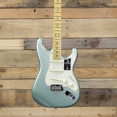 Fender  American Professional II Stratocaster Electric Guitar Mystic Surf Green w/ Case & Maple Fretboard image 4