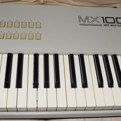 【希少品】AKAI アカイMX1000 MIDI KEYBOARD キーボード Akai MX-1000 Midi Master Keyboard Controller | Reverb