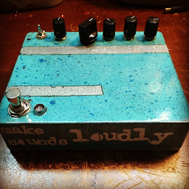 Make Sounds Loudly Pedals Echo Flanger Reverb